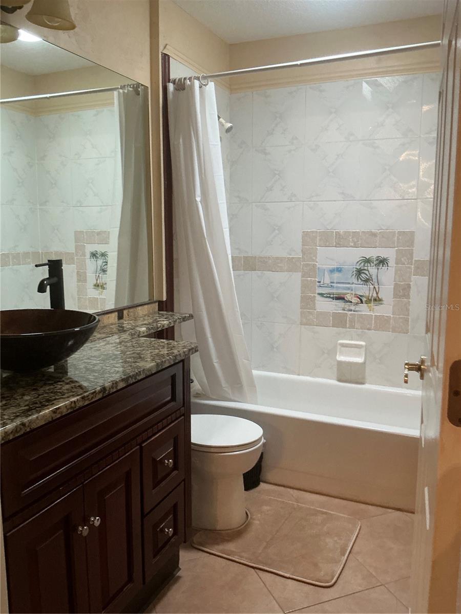 LADY LAKE ORANGE BLOSSOM GARDENS UNIT 16 - Residential