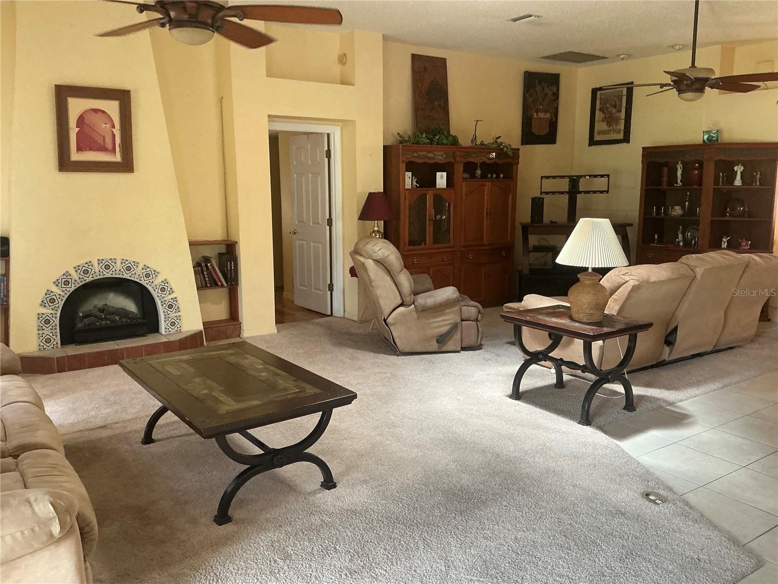 LADY LAKE ORANGE BLOSSOM GARDENS UNIT 16 - Residential