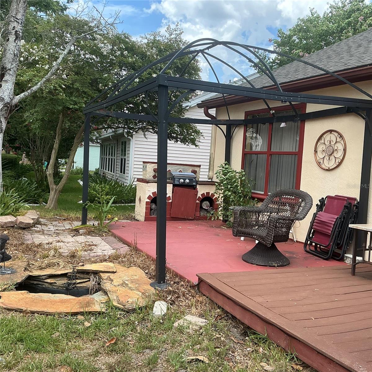 LADY LAKE ORANGE BLOSSOM GARDENS UNIT 16 - Residential
