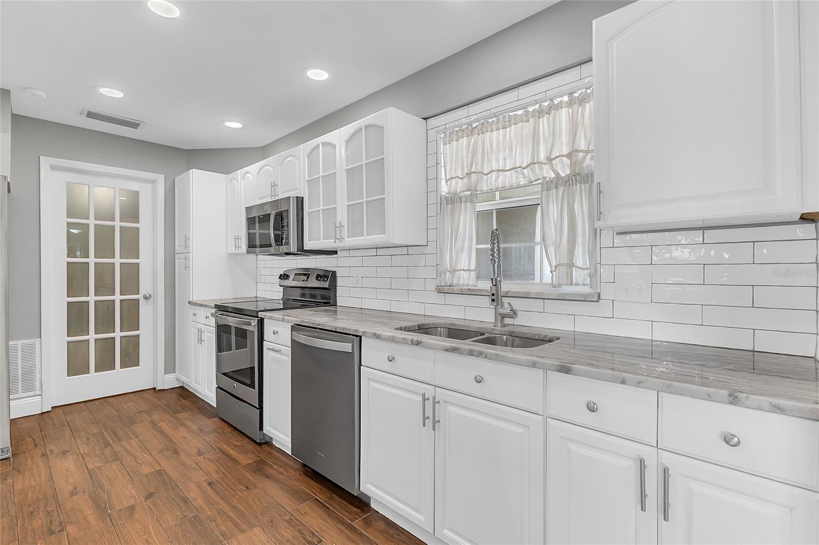DELTONA LAKES UNIT 07 - Residential