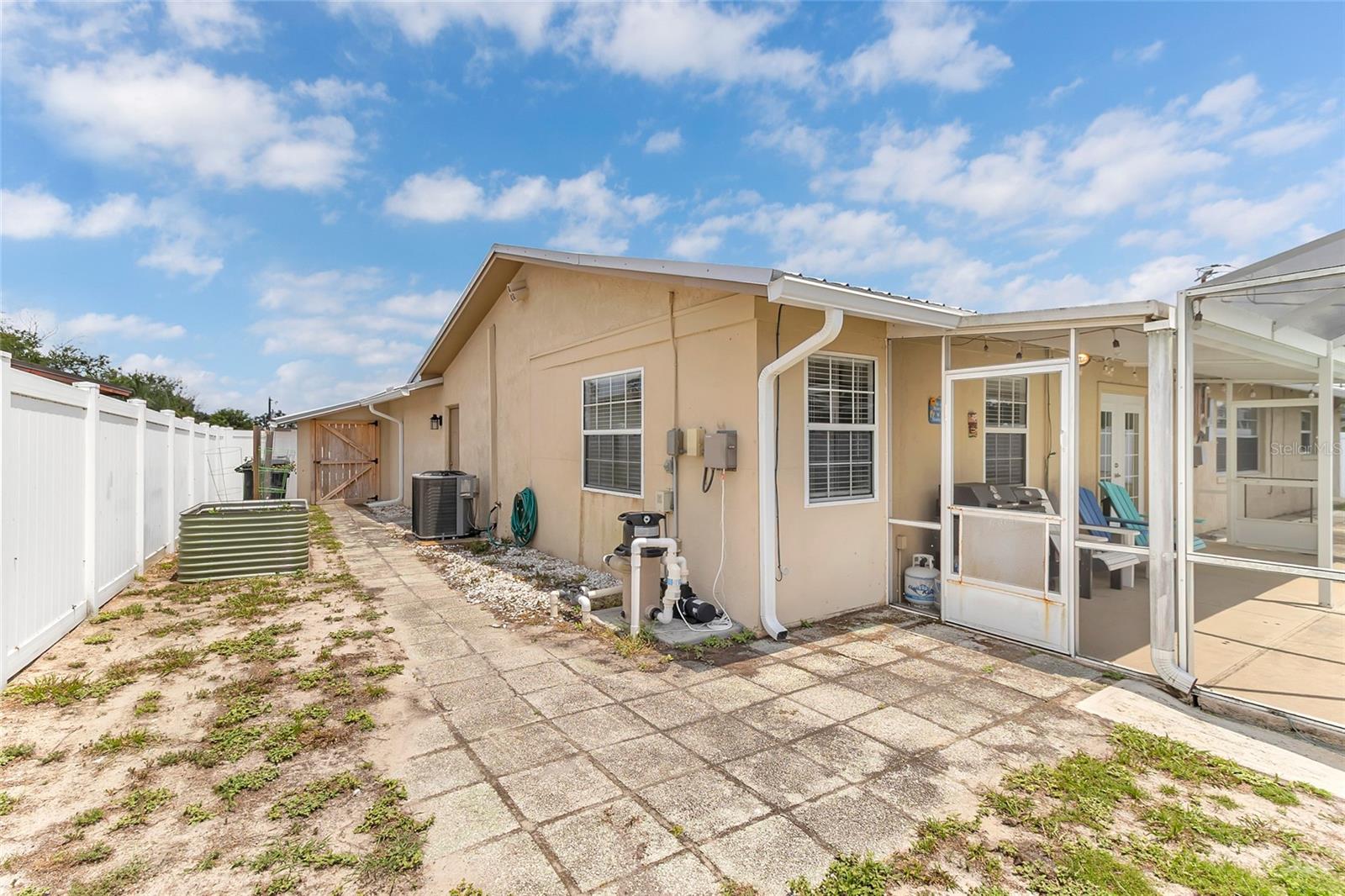 DELTONA LAKES UNIT 07 - Residential