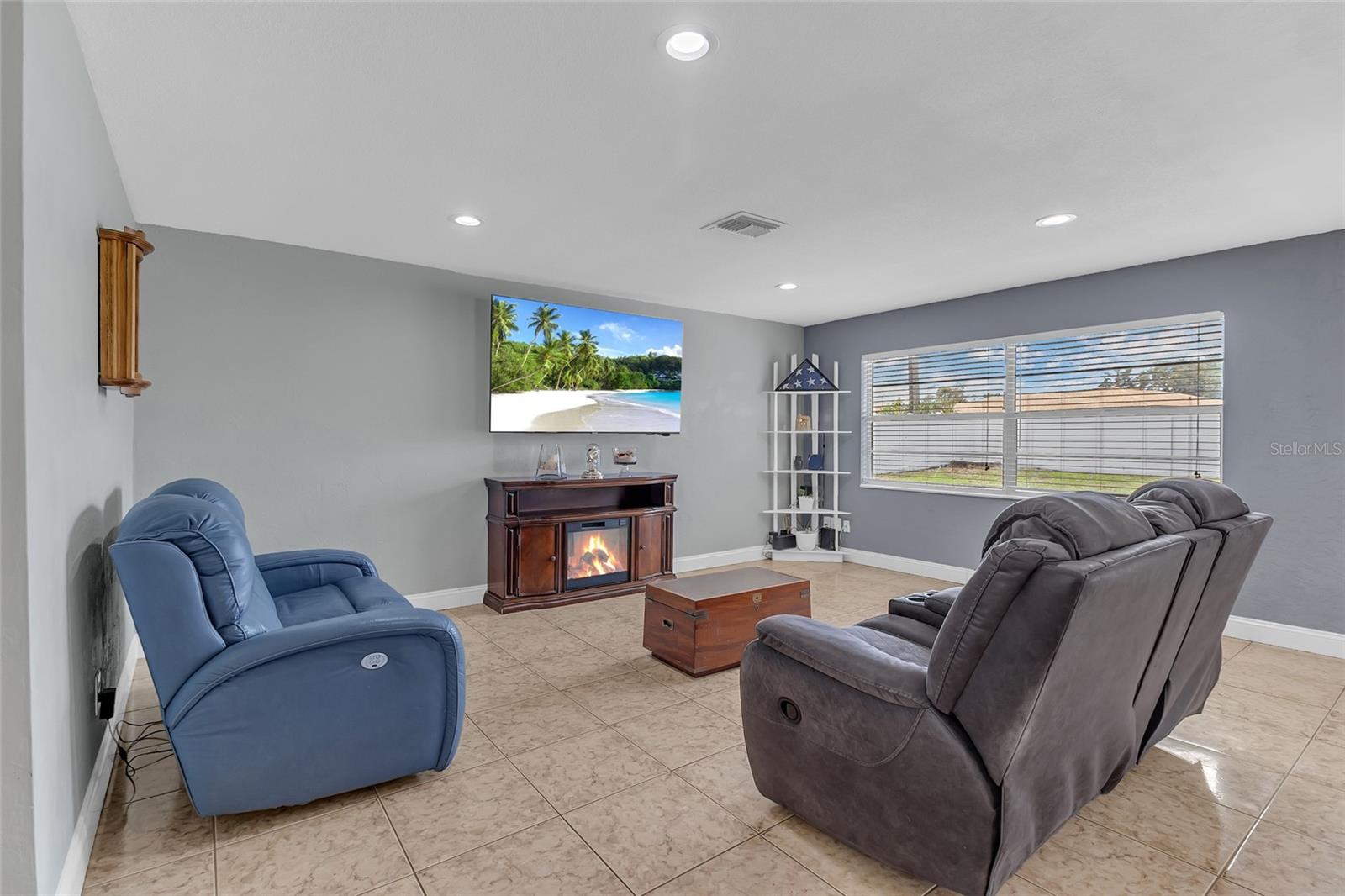 DELTONA LAKES UNIT 07 - Residential