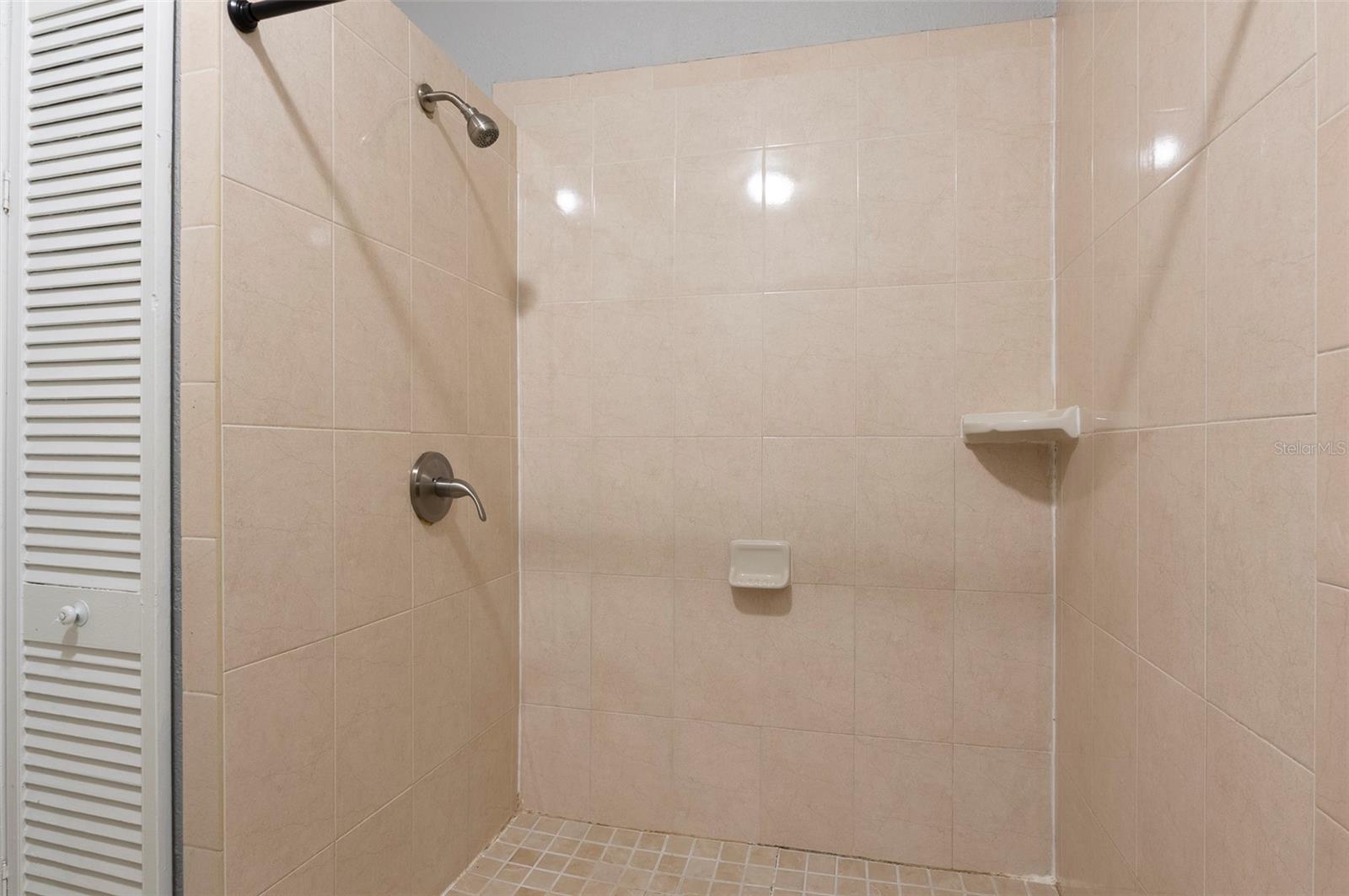 ALLENDALE TERRACE BLKS A-B-1-2-3-4-5-6 - Residential Income