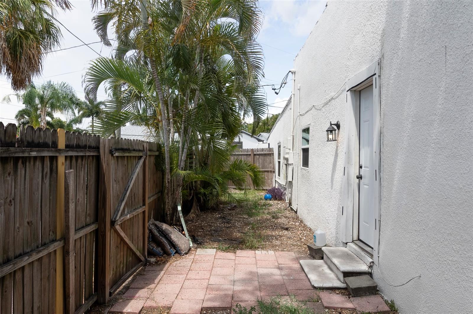ALLENDALE TERRACE BLKS A-B-1-2-3-4-5-6 - Residential Income