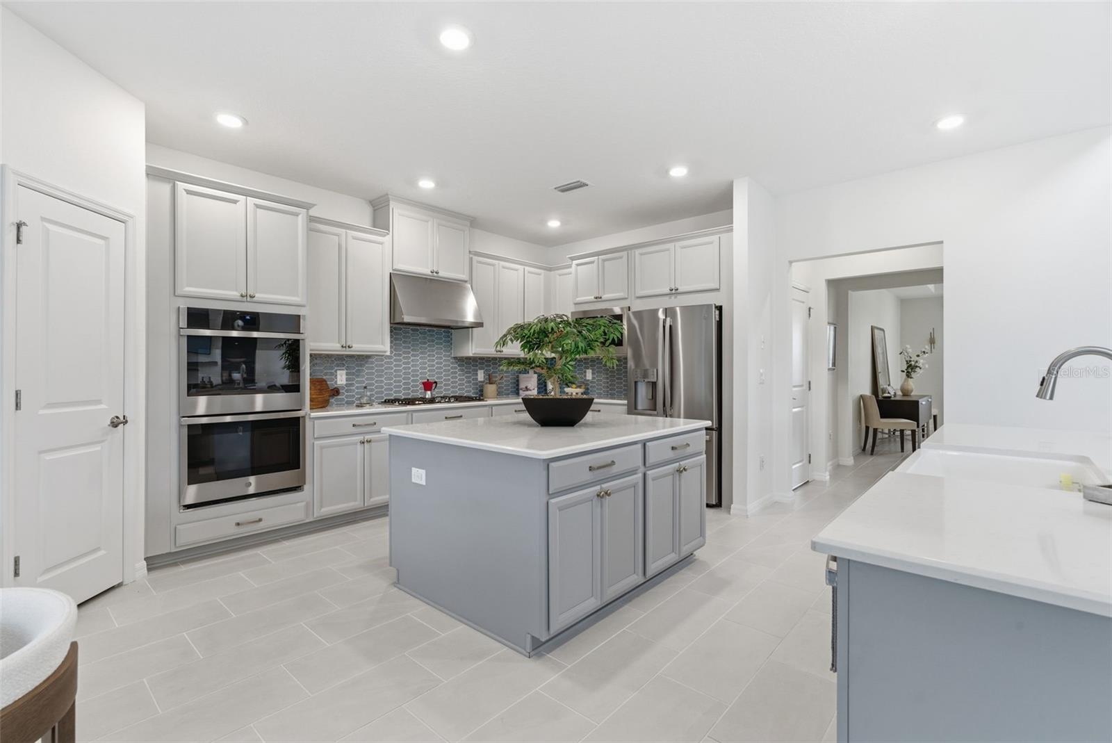 RIVER LANDING - Residential