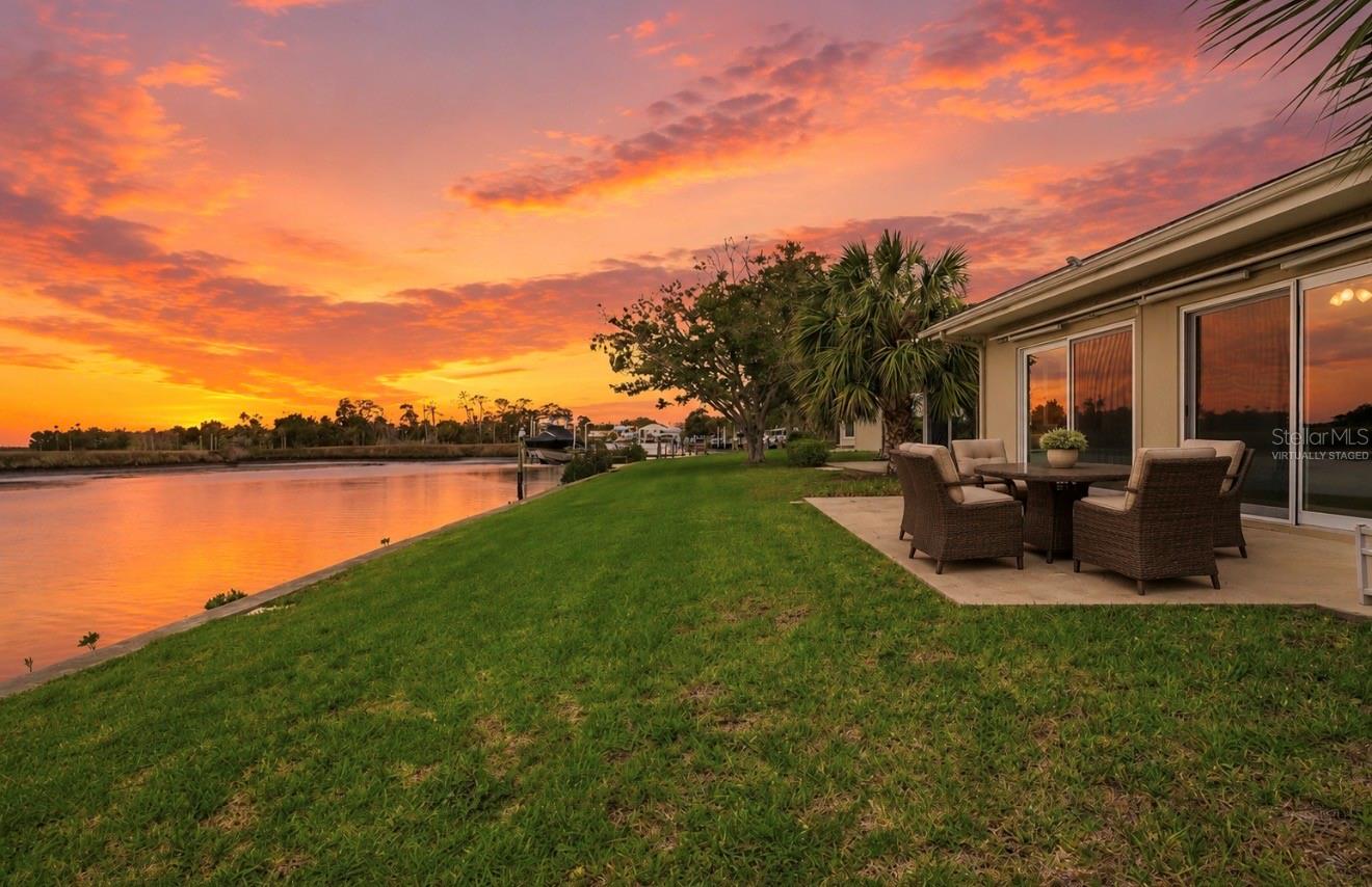 THE BAY VILLAS - Residential