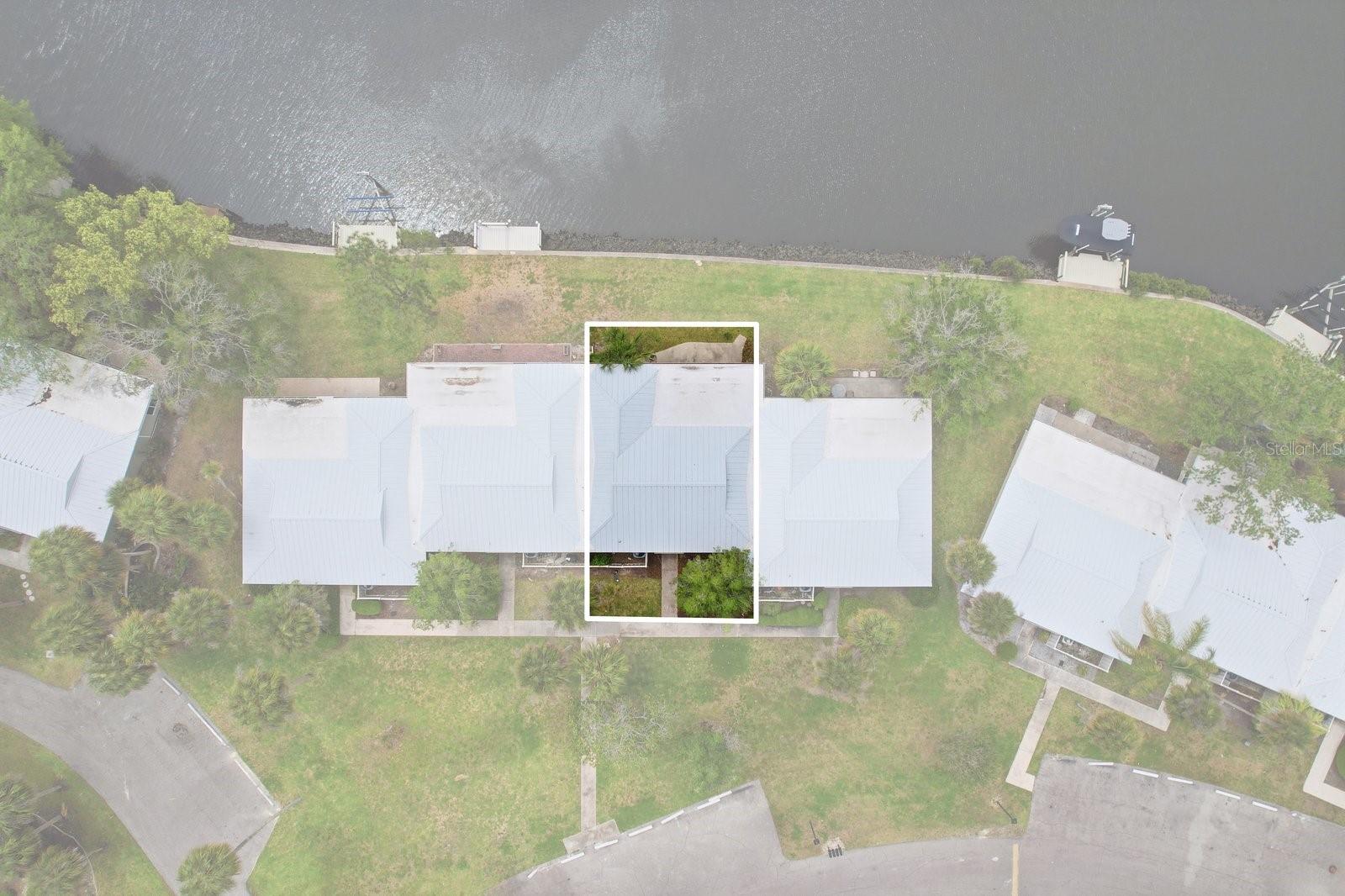 THE BAY VILLAS - Residential