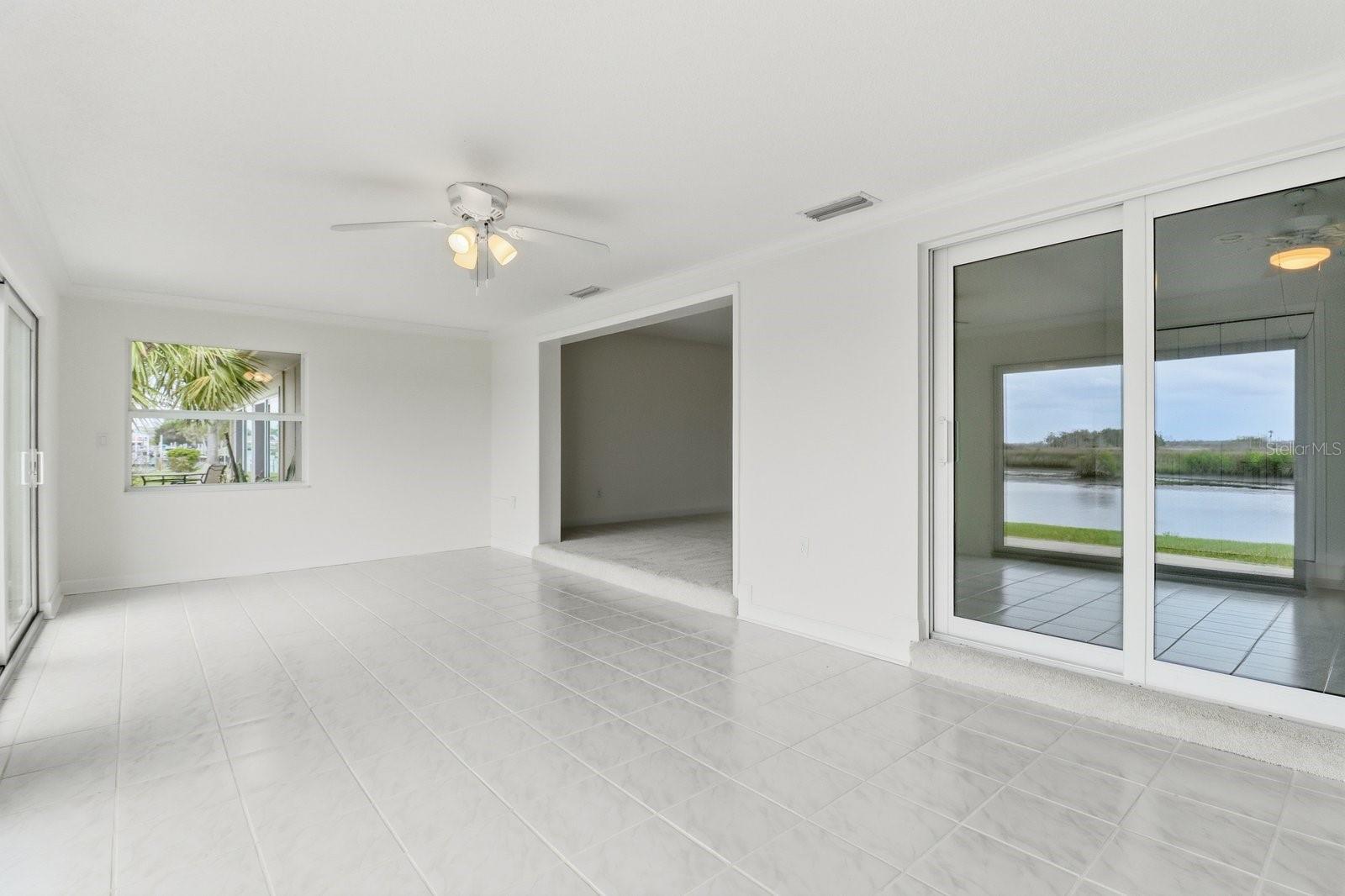 THE BAY VILLAS - Residential