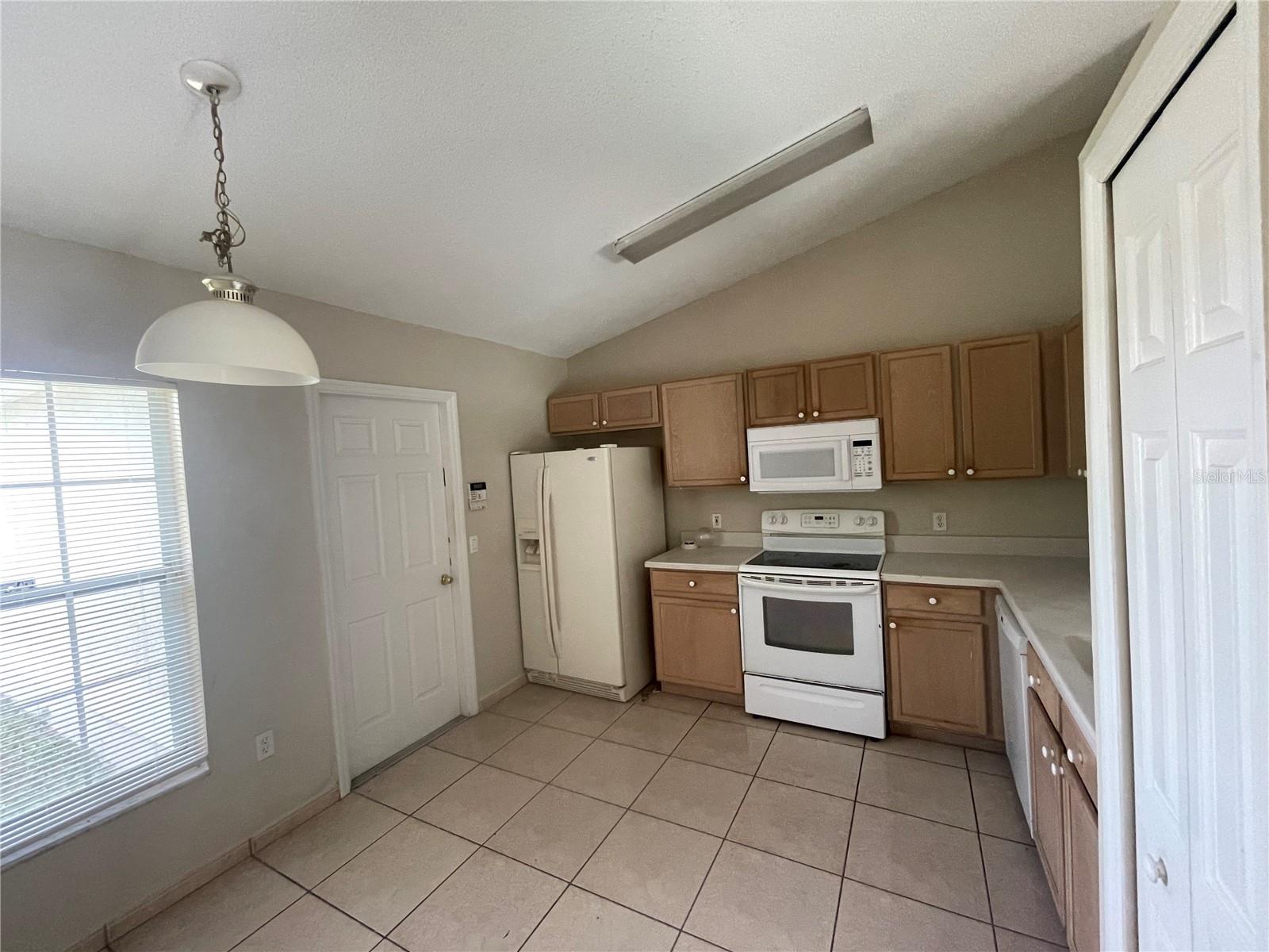 PINEHURST AT CYPRESS WOODS - Residential Lease