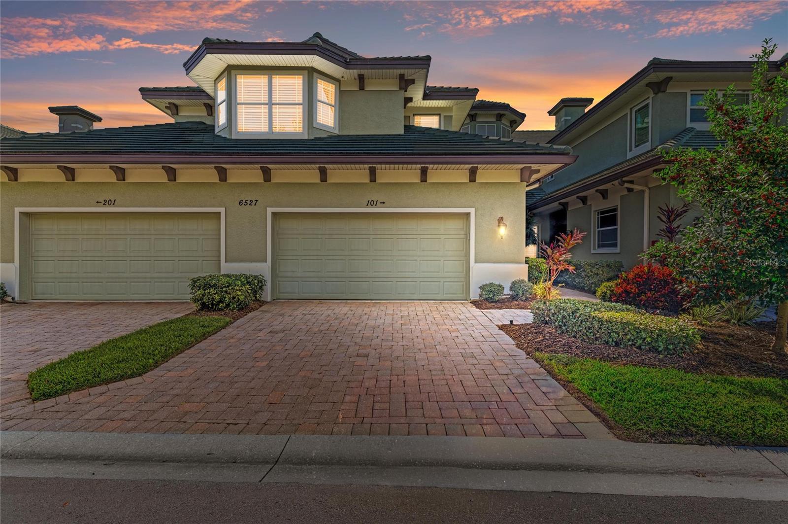 THE MOORINGS AT EDGEWATER - Residential