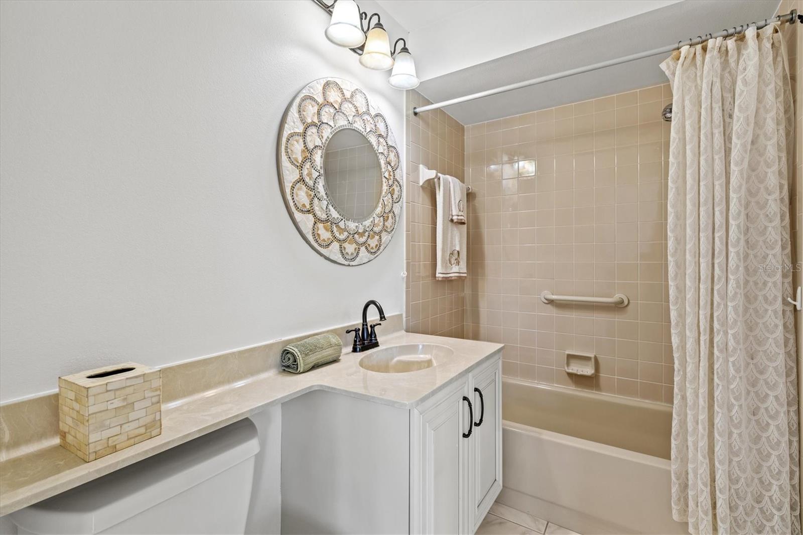 SOMERSET - Residential Lease