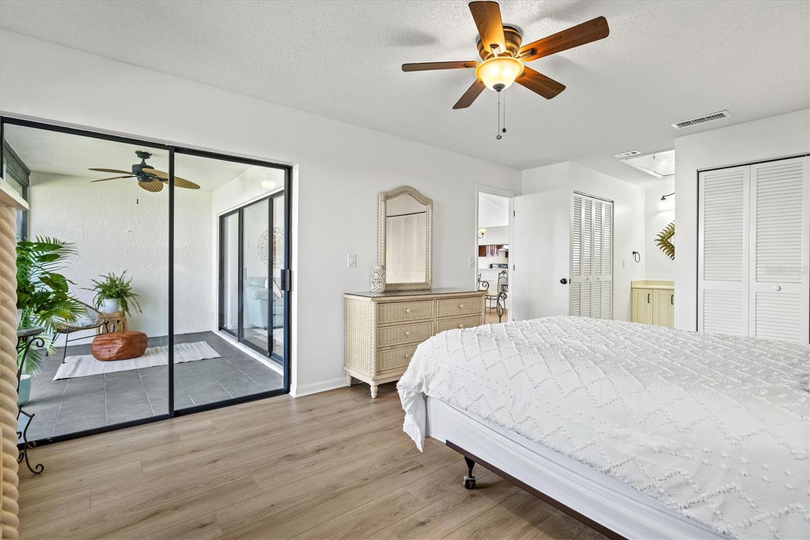 SOMERSET - Residential Lease