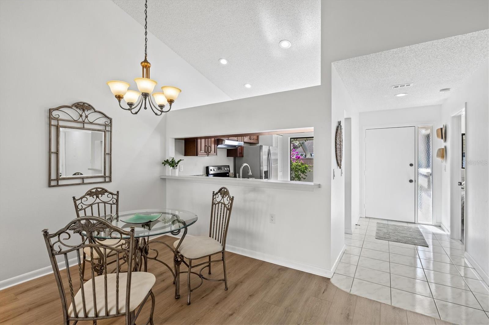 SOMERSET - Residential Lease