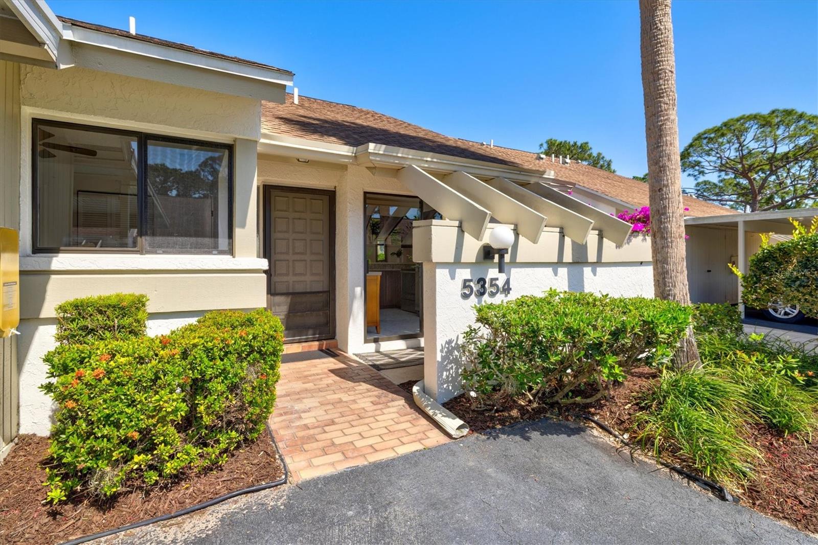 SOMERSET - Residential Lease
