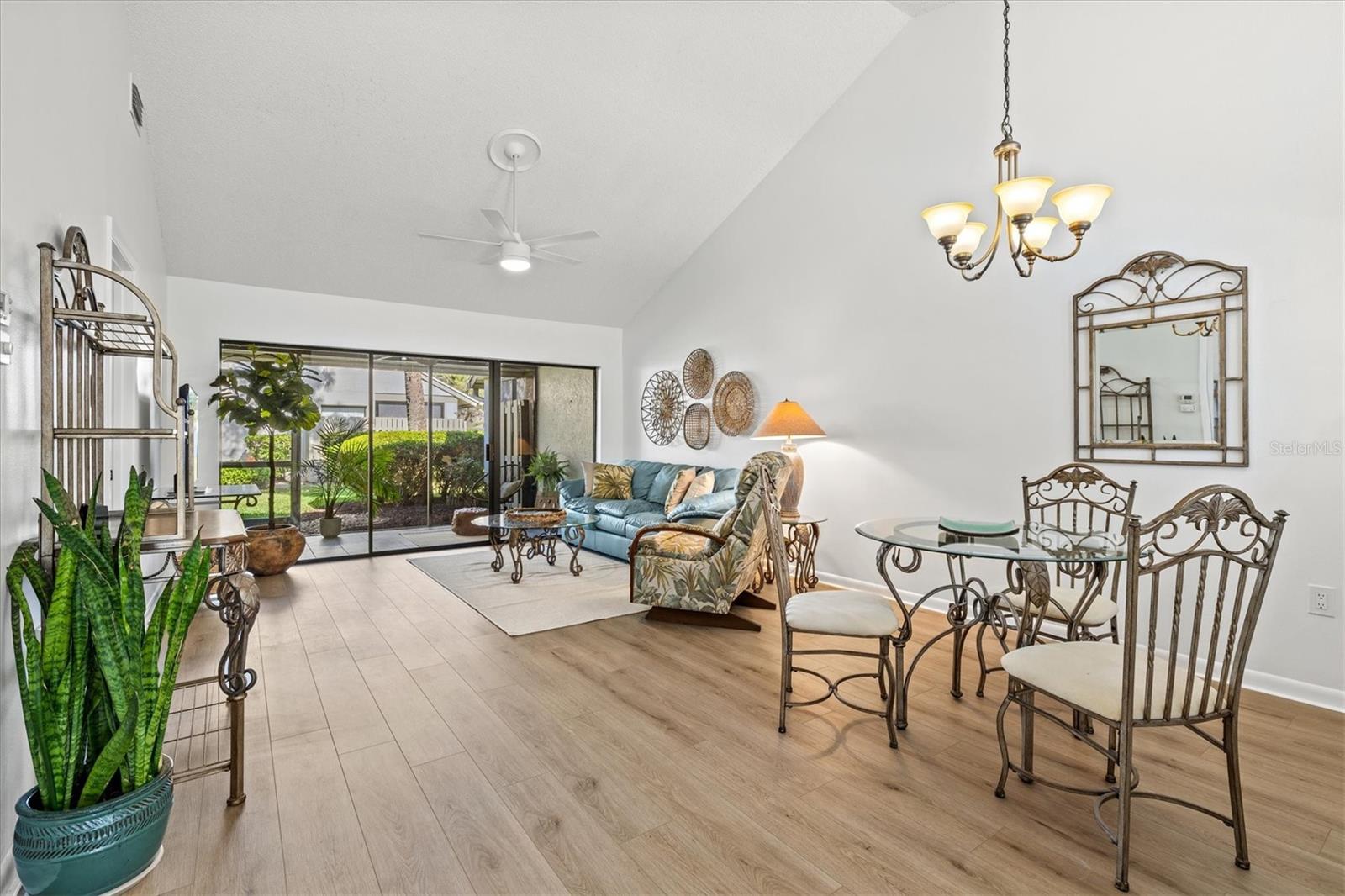 SOMERSET - Residential Lease