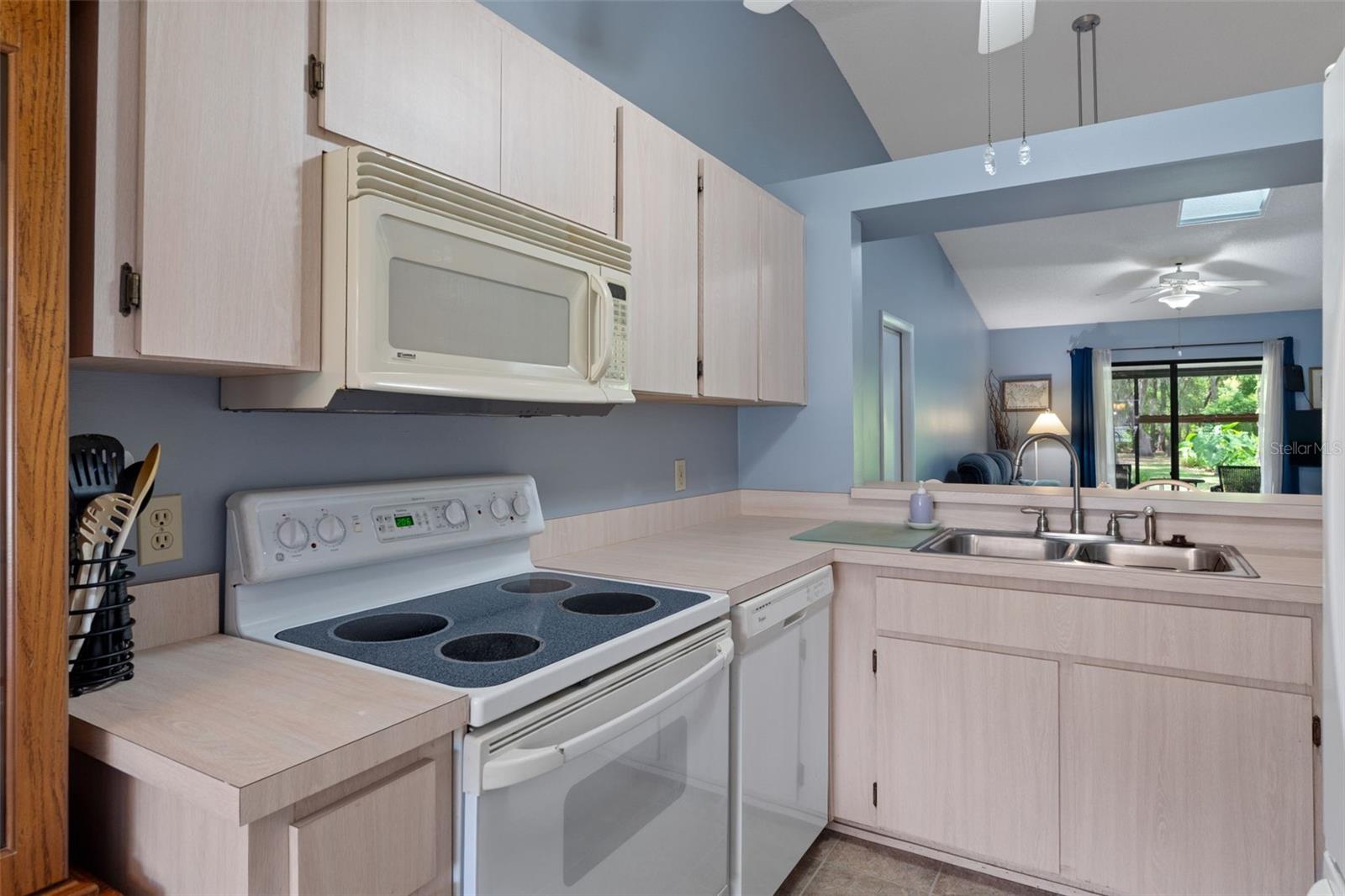 WHISPERING PINES VILLAS PH 05 - Residential