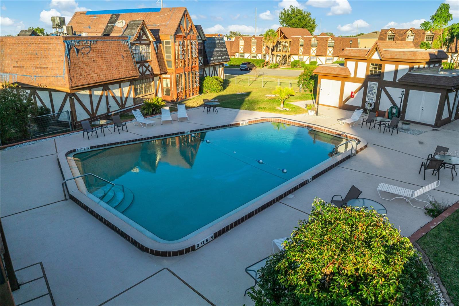 CHESTERBROOK 2 CONDO - Residential