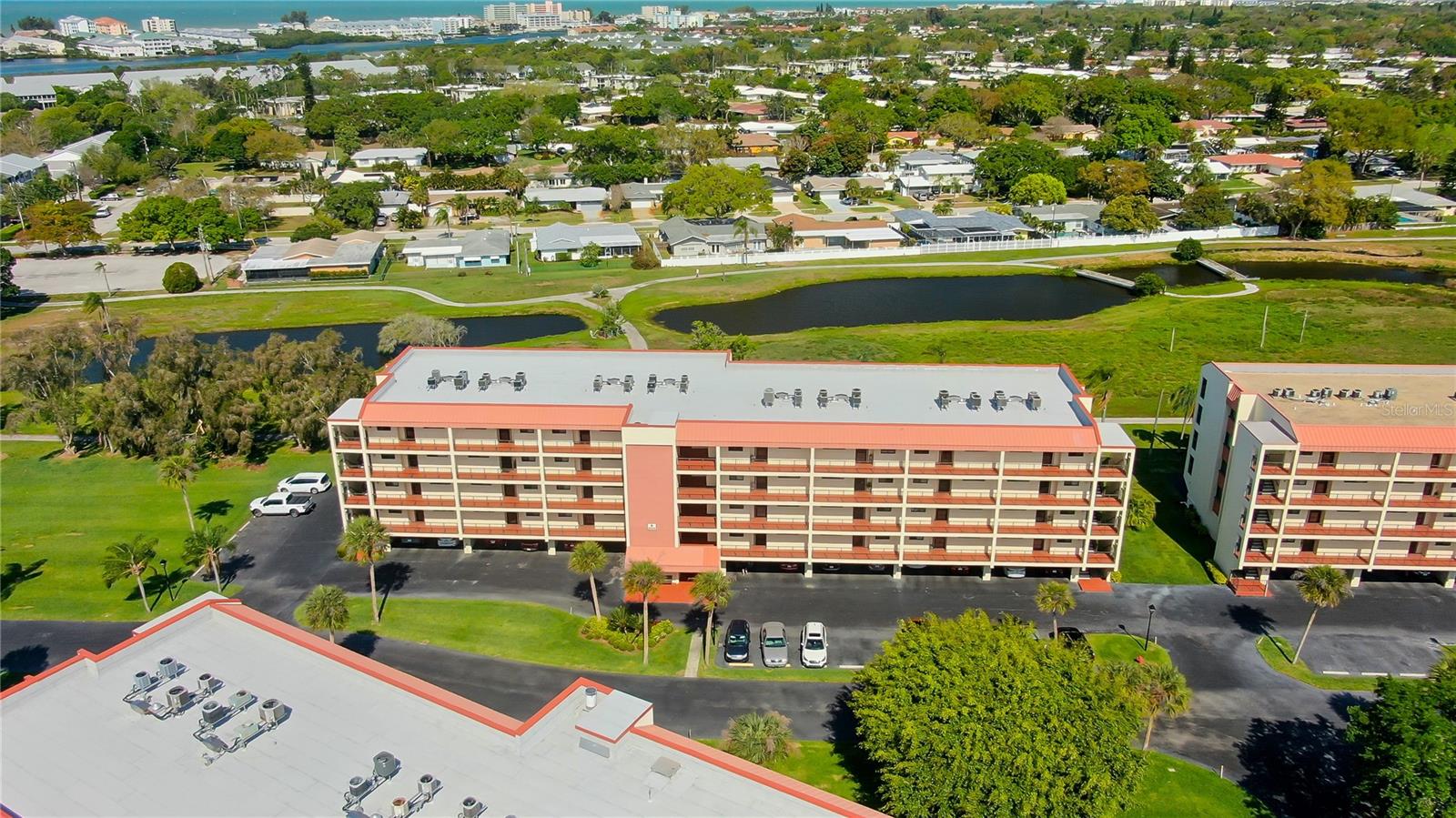 HARBOR GREENS AT YACHT CLUB ESTATES - Residential