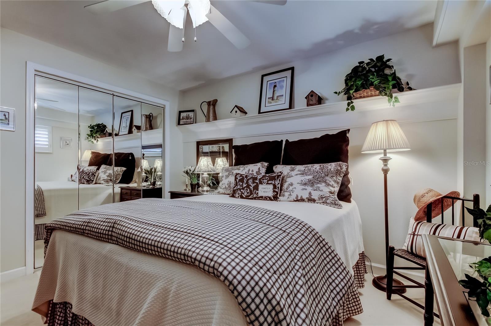 HARBOR GREENS AT YACHT CLUB ESTATES - Residential
