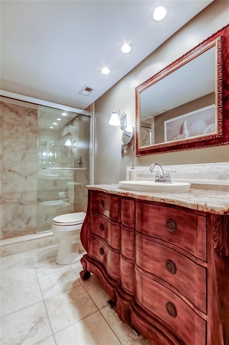 HARBOR GREENS AT YACHT CLUB ESTATES - Residential