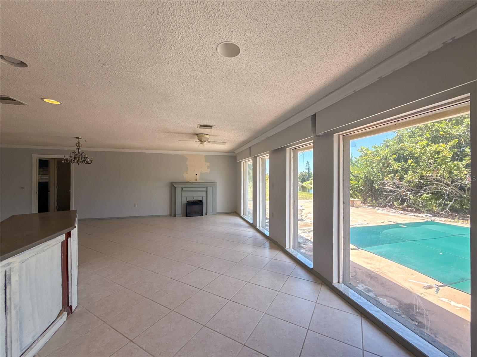 ROTONDA WEST PEBBLE BEACH - Residential