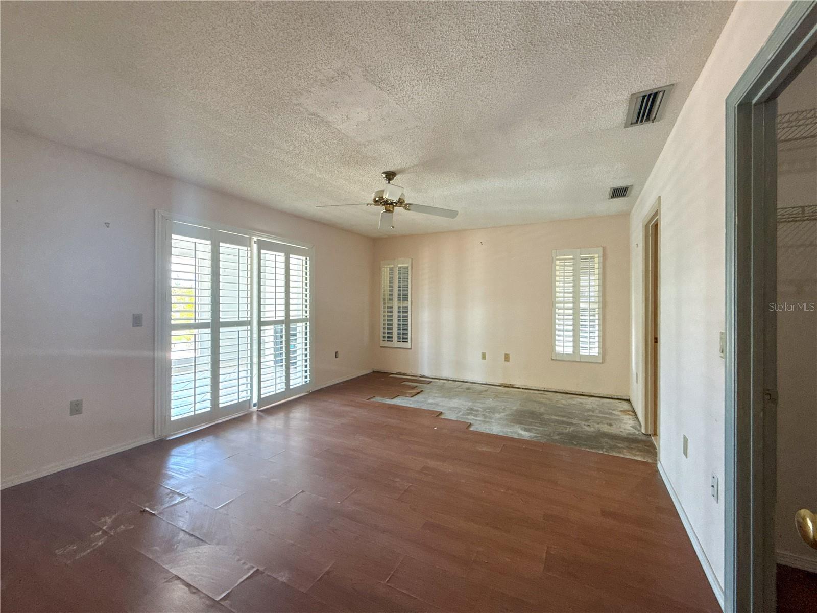 ROTONDA WEST PEBBLE BEACH - Residential
