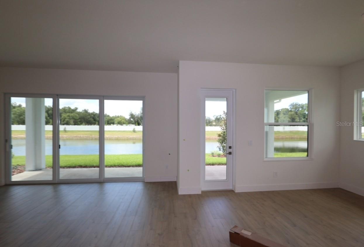 LAKEVIEW CROSSING - Residential