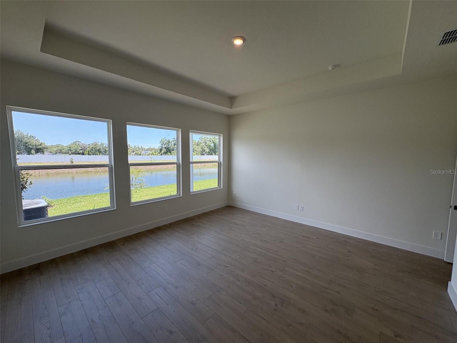 LAKEVIEW CROSSING - Residential
