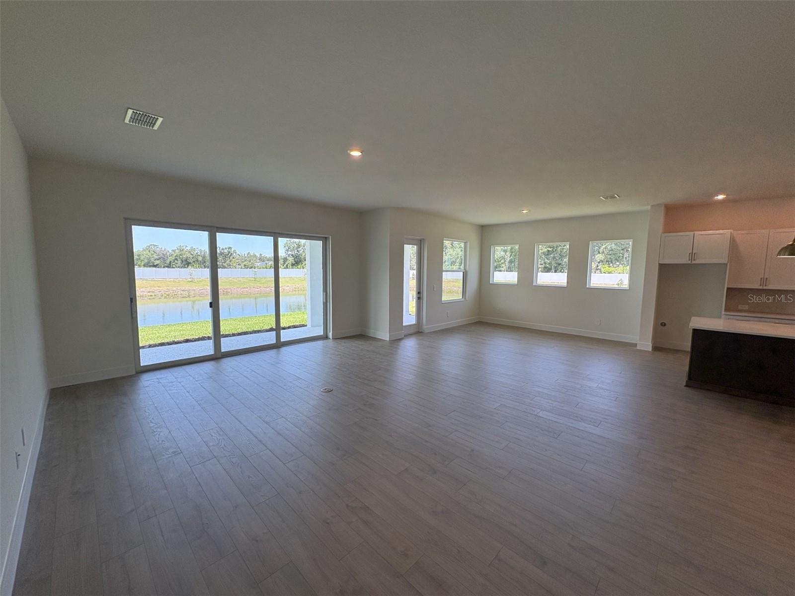 LAKEVIEW CROSSING - Residential