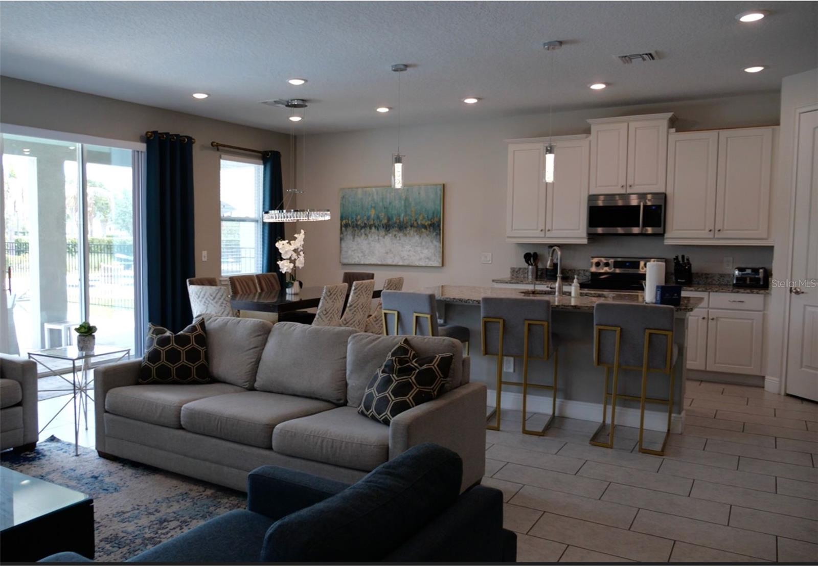 REUNION WEST PH 4 - Residential