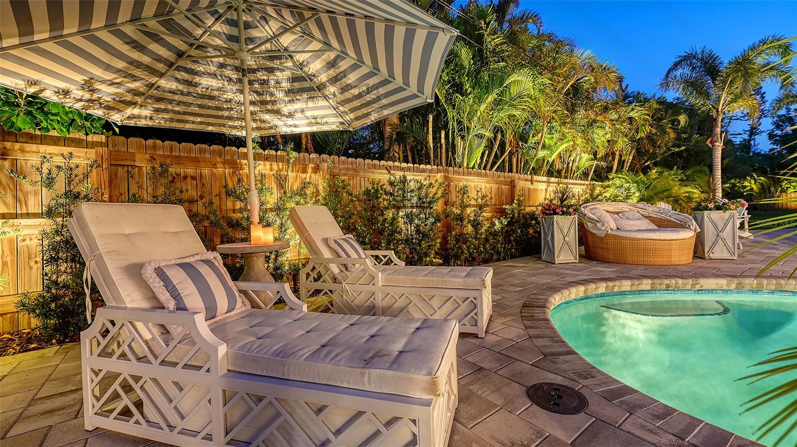WHITFIELD ESTATES UNIT 1 - Residential