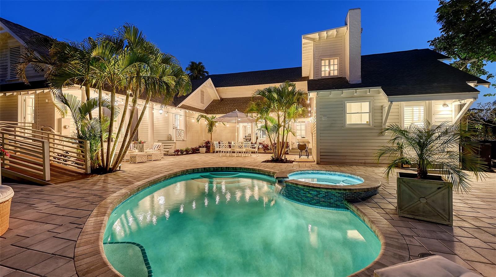 WHITFIELD ESTATES UNIT 1 - Residential