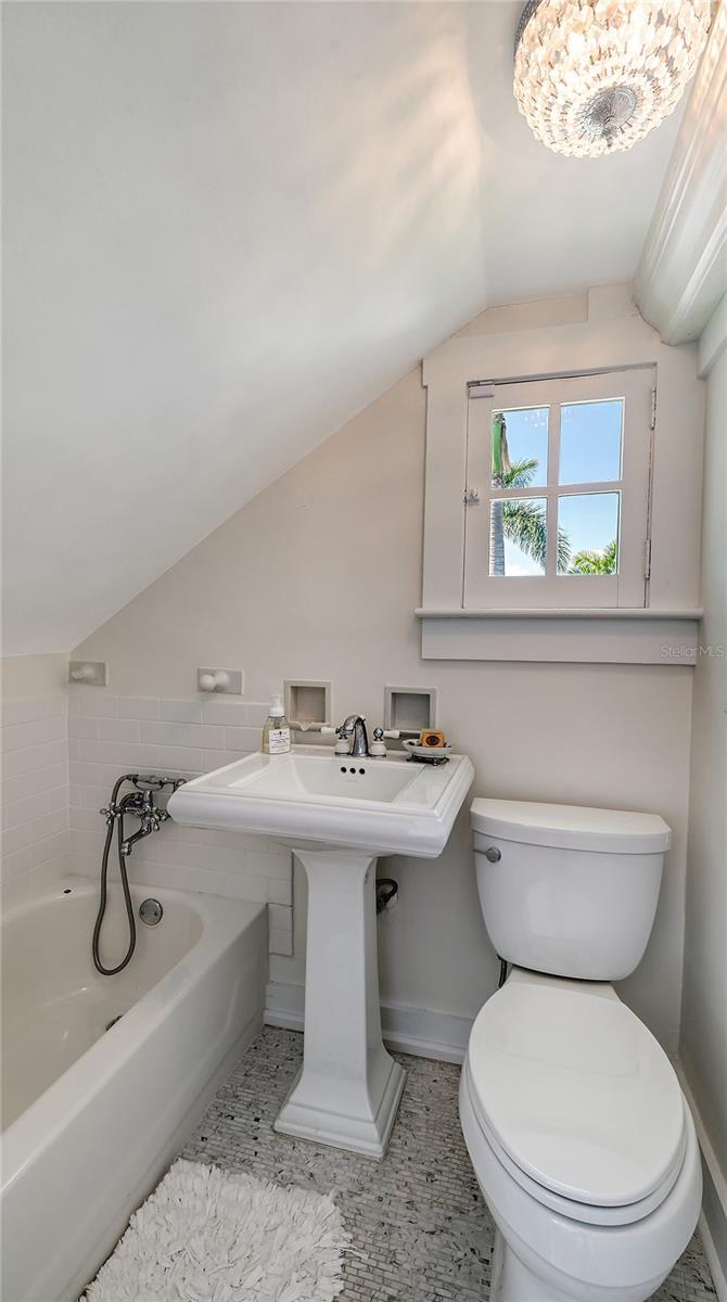 WHITFIELD ESTATES UNIT 1 - Residential