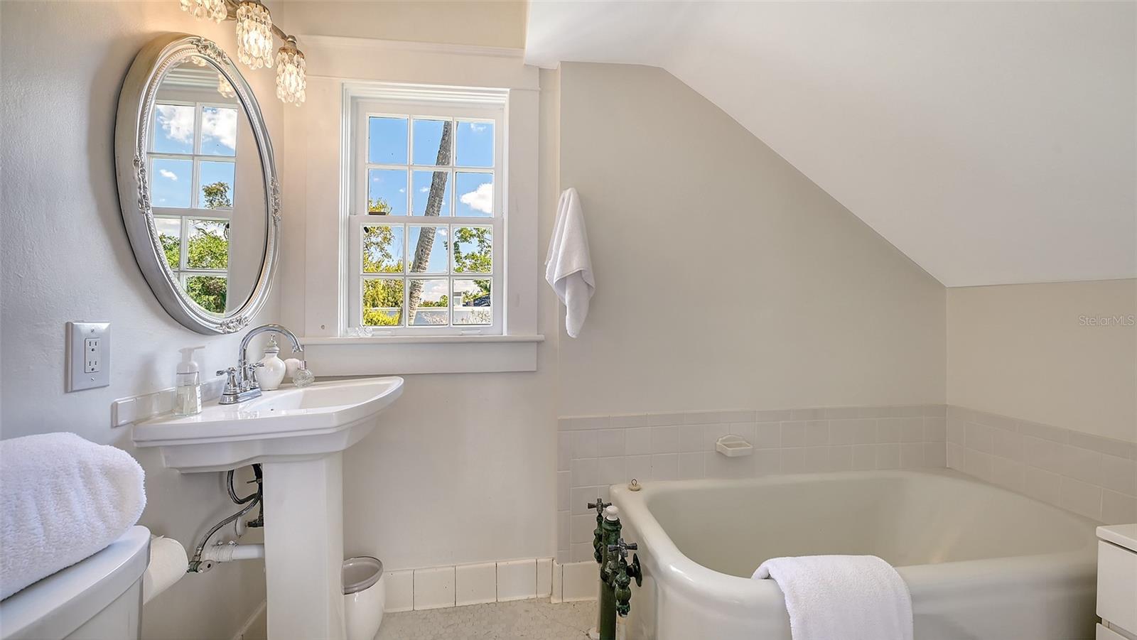 WHITFIELD ESTATES UNIT 1 - Residential