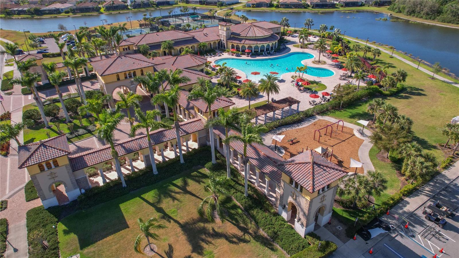 GRAND PARADISO - Residential