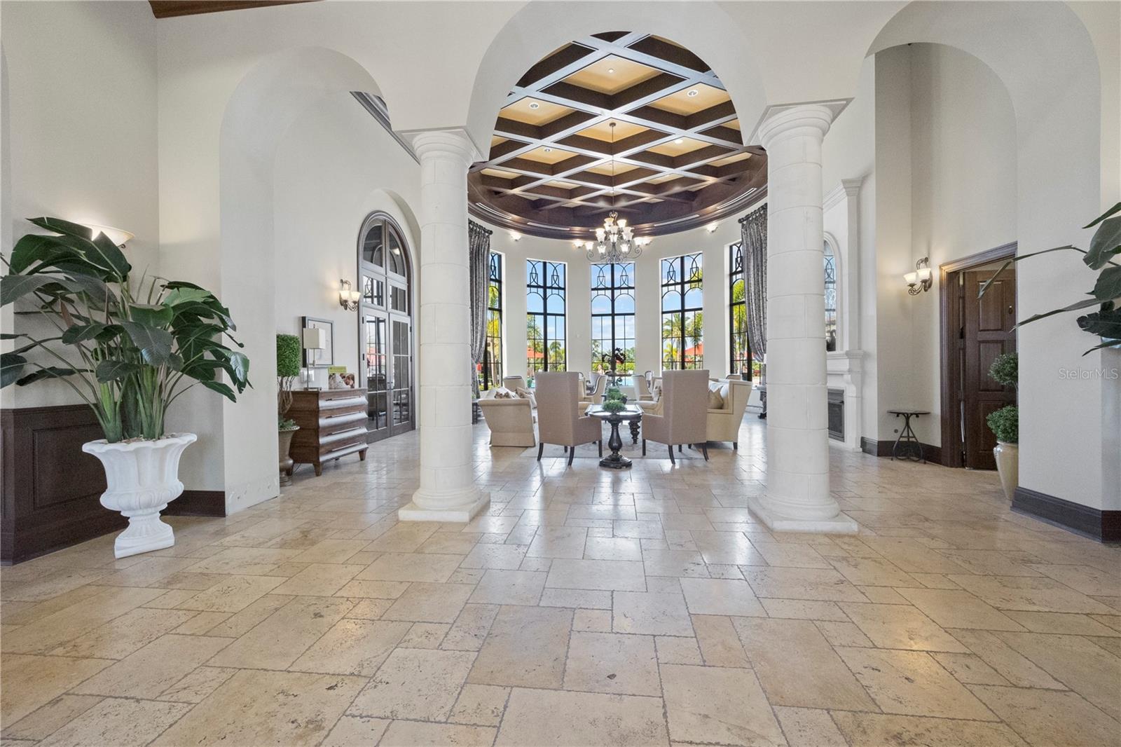 GRAND PARADISO - Residential
