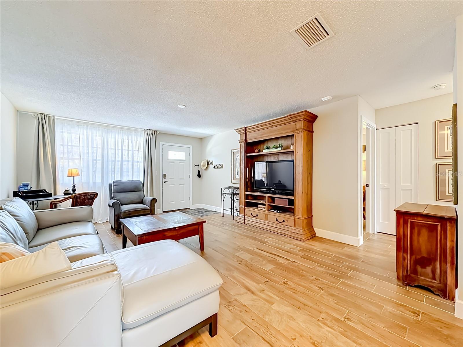 TOWN SHORES OF GULFPORT - Residential