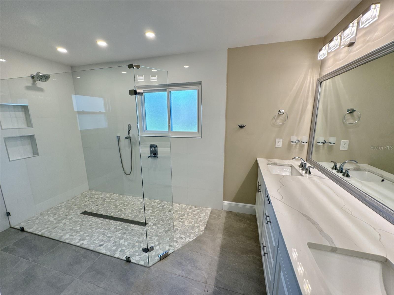 BRIARWOOD UNITS 1&2 - Residential