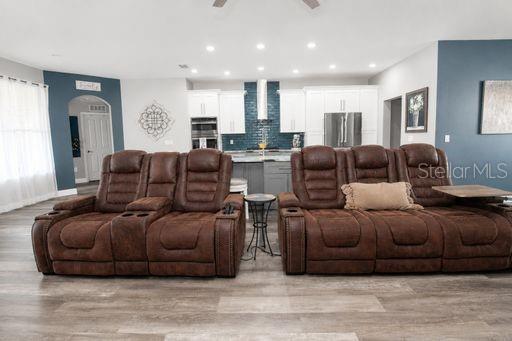 MEADOW POINTE PRCL 10 UNIT 01 02 - Residential