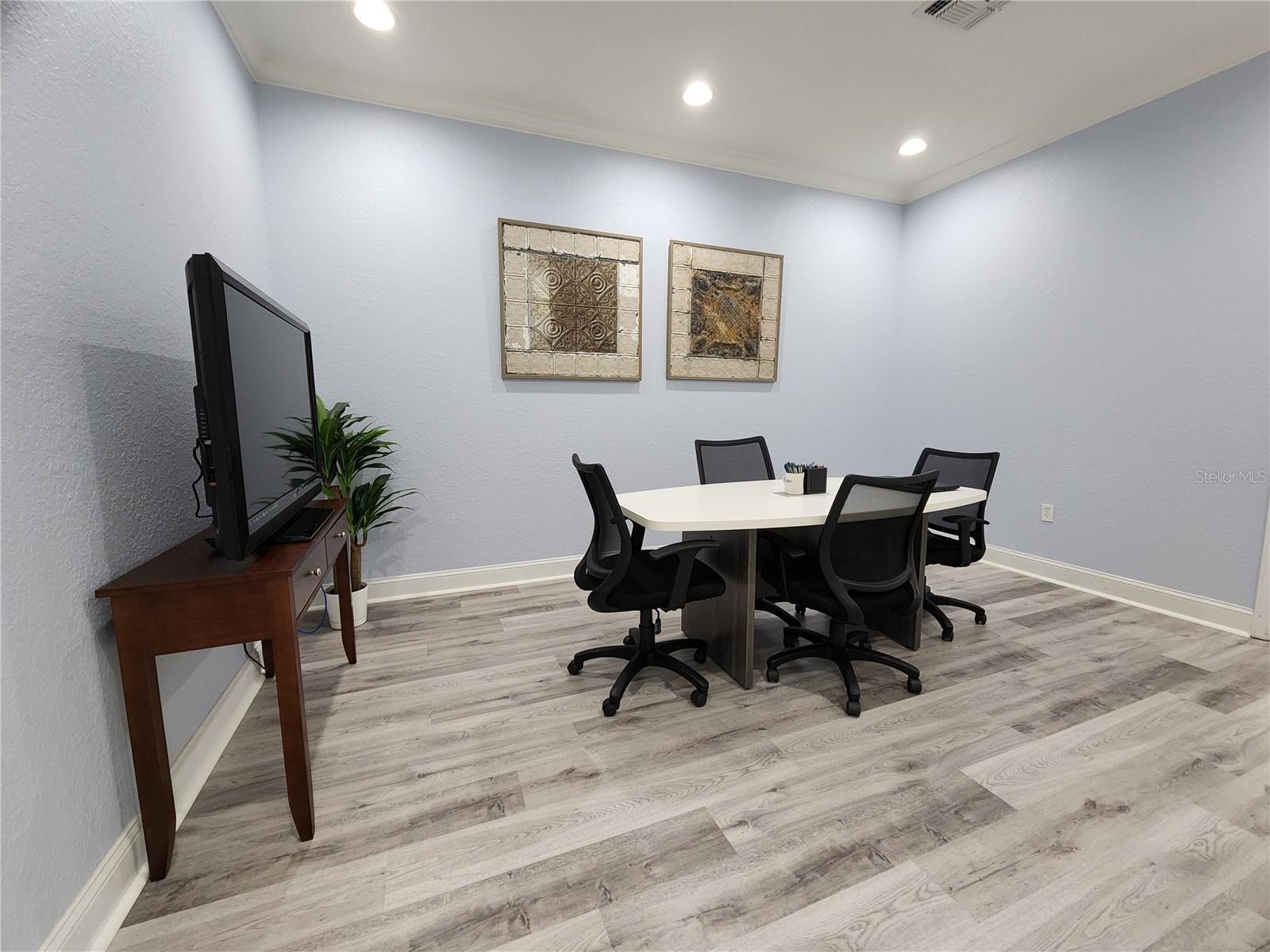 SANTA CRUZ CONDO - Commercial Sale