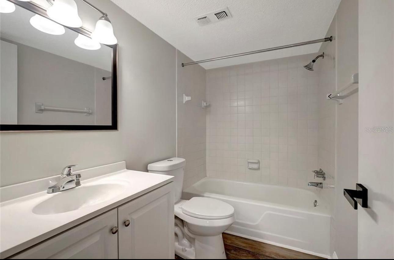 MAGNOLIA VALLEY - Residential Lease