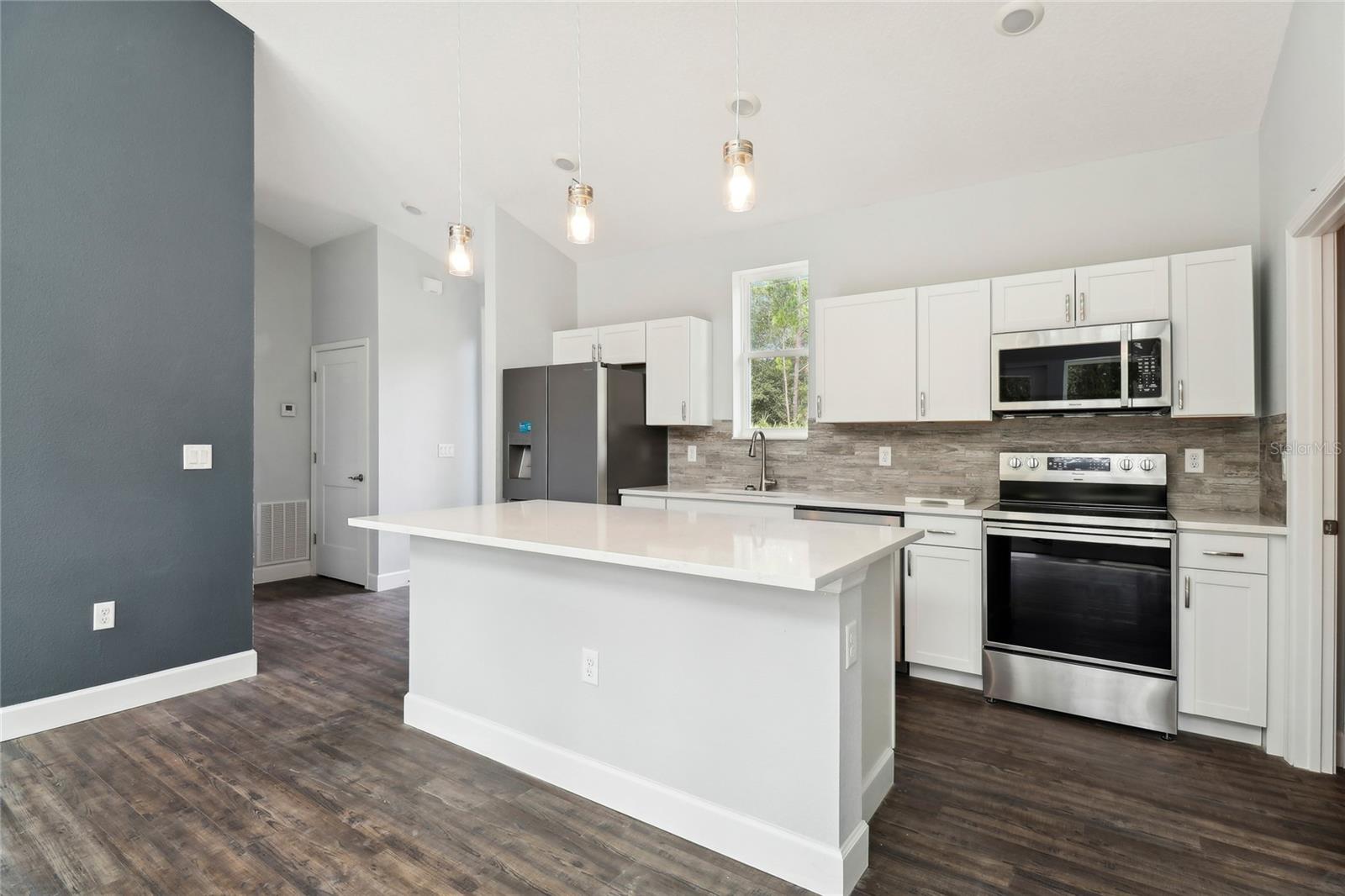 PARADISE LAKES SUB - Residential