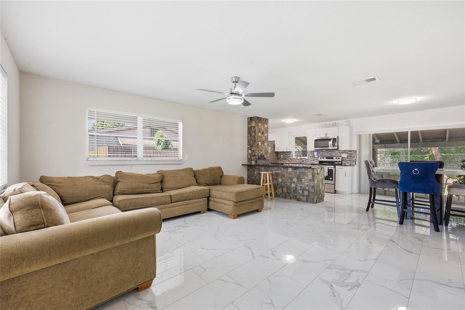 RICHMOND HEIGHTS - Residential
