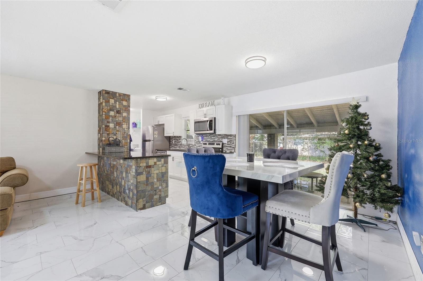 RICHMOND HEIGHTS - Residential