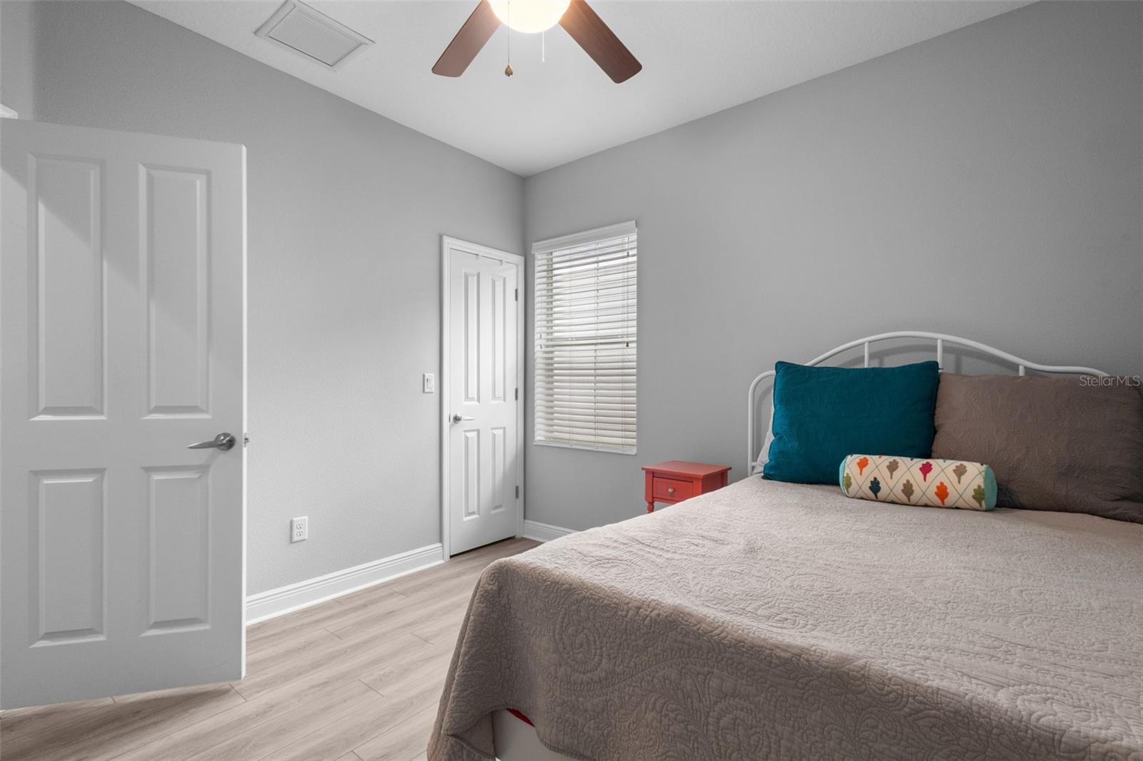 HAYES PARK VILLAGE - Residential