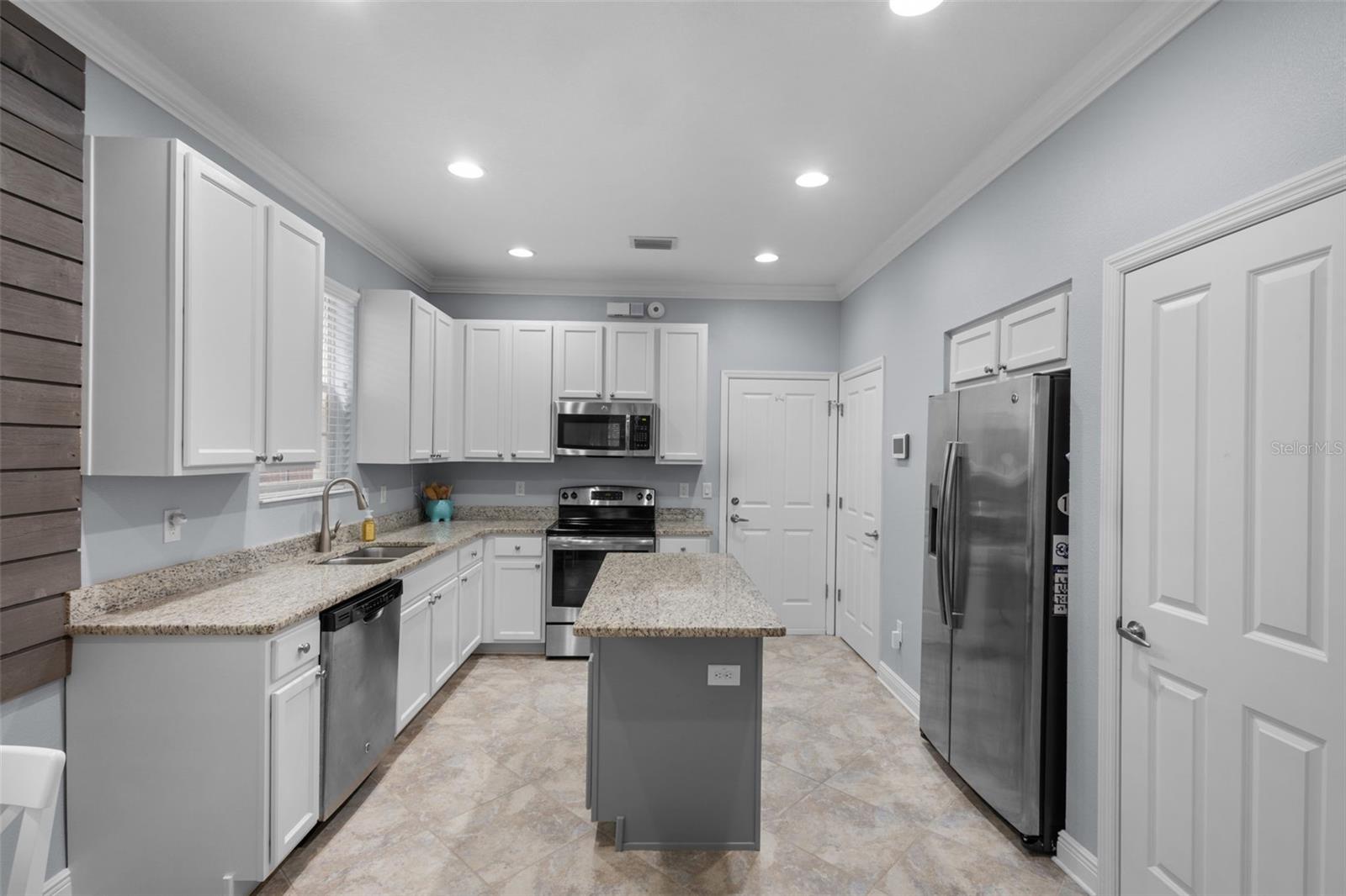 HAYES PARK VILLAGE - Residential