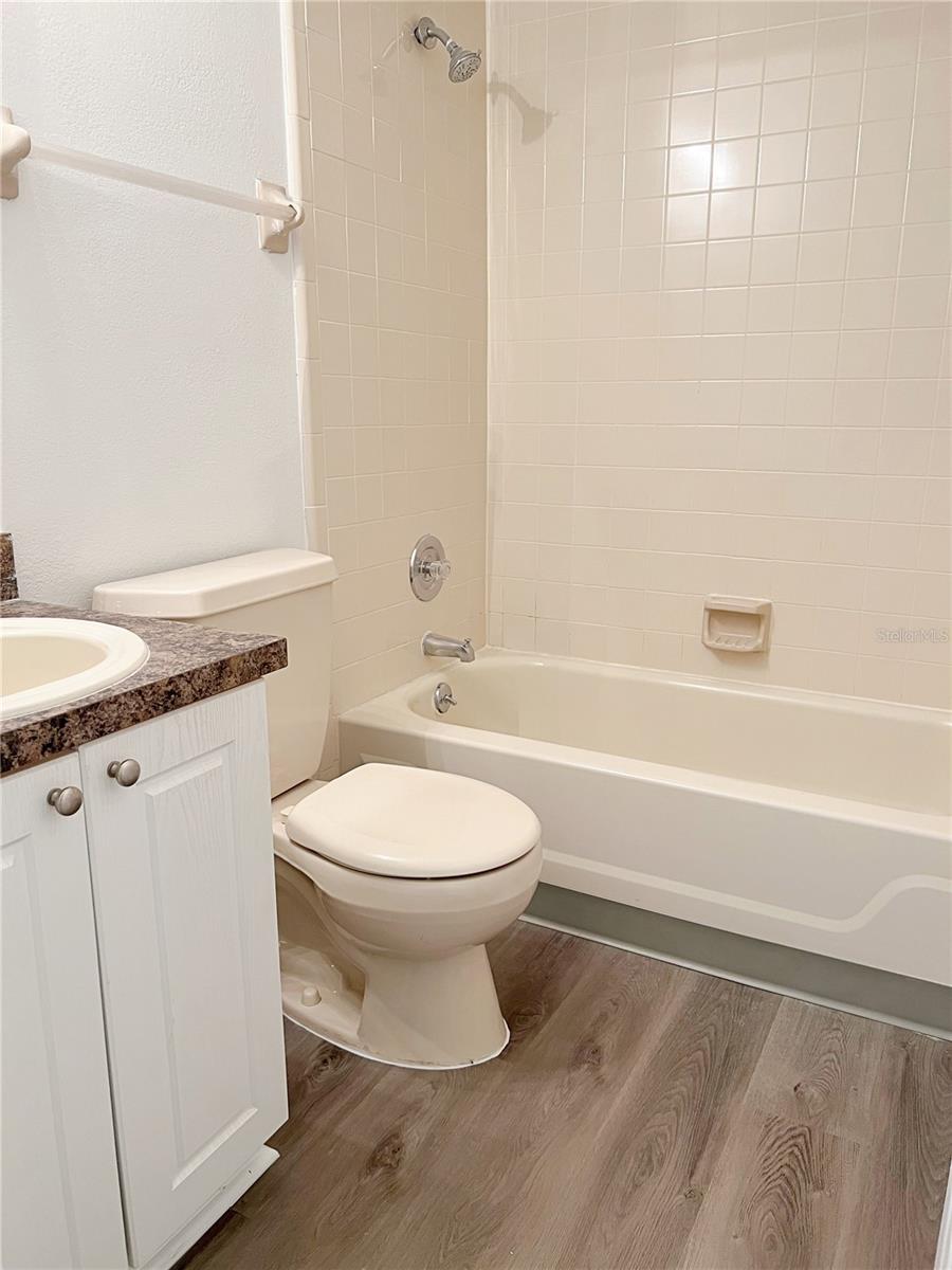 HAWTHORNE VILLAGE - Residential Lease