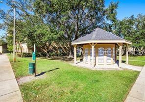HAWTHORNE VILLAGE - Residential Lease