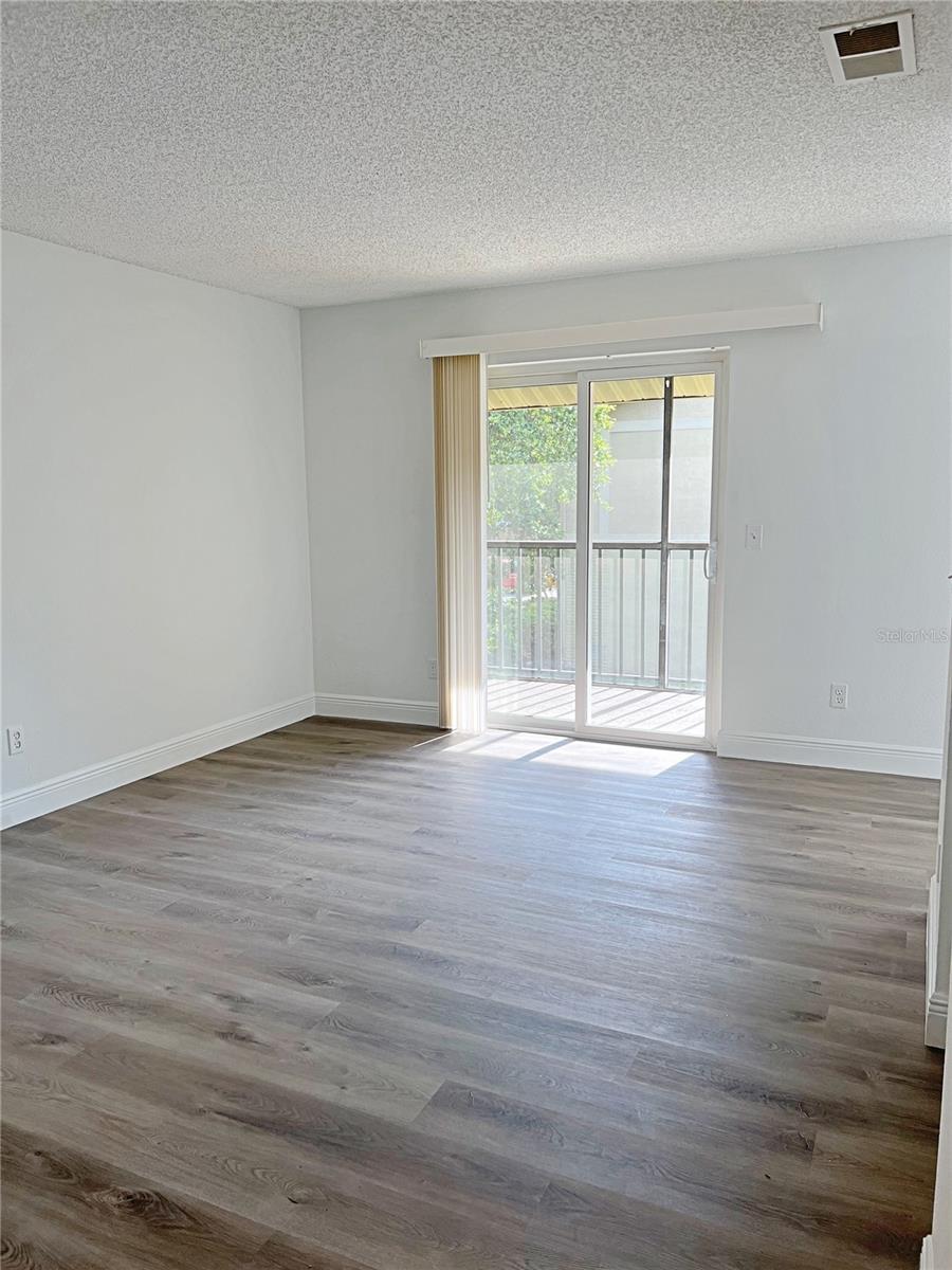 HAWTHORNE VILLAGE - Residential Lease
