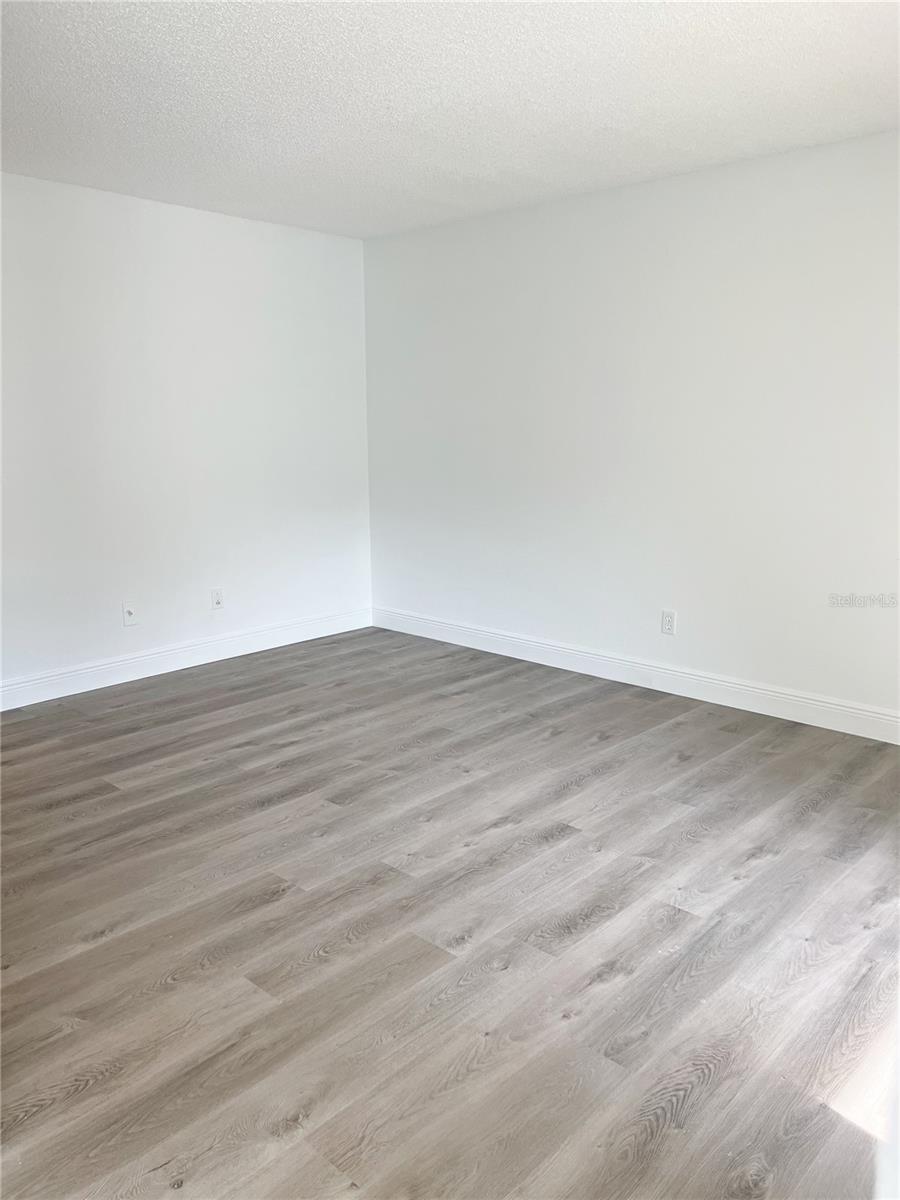 HAWTHORNE VILLAGE - Residential Lease